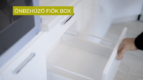 Budapest J&L Bútorház Kft. - Önbehúzó fiók box az Antónia konyhabútorban